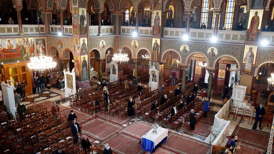 Αύξηση των πιστών στους ναούς το Πάσχα ζητά η Εκκλησία