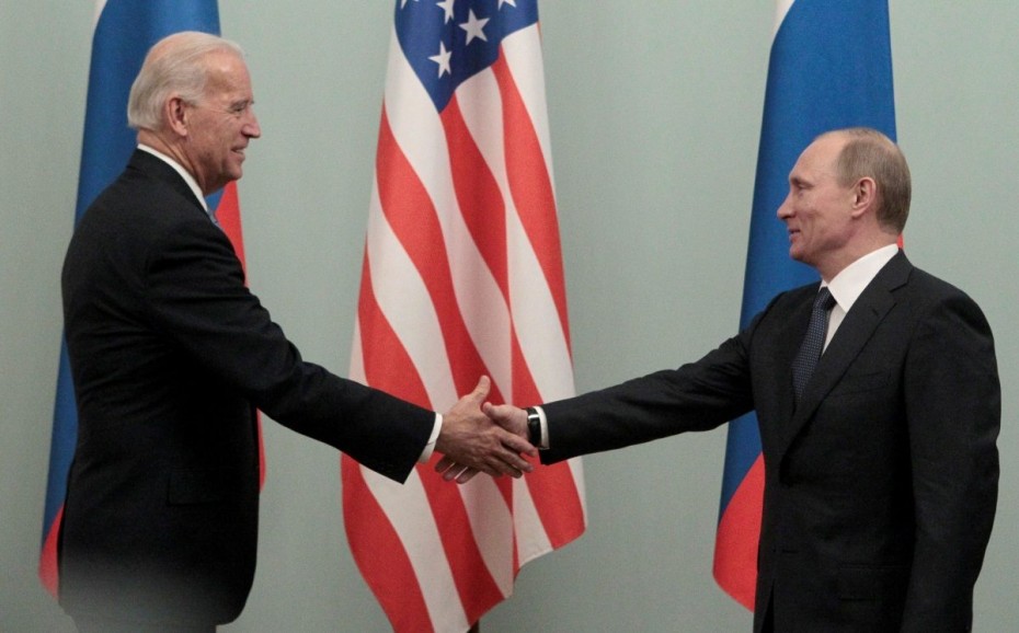 Κρεμλίνο: «Ο Πούτιν αποφασίζει» για πιθανή «απάντηση» στις ΗΠΑ