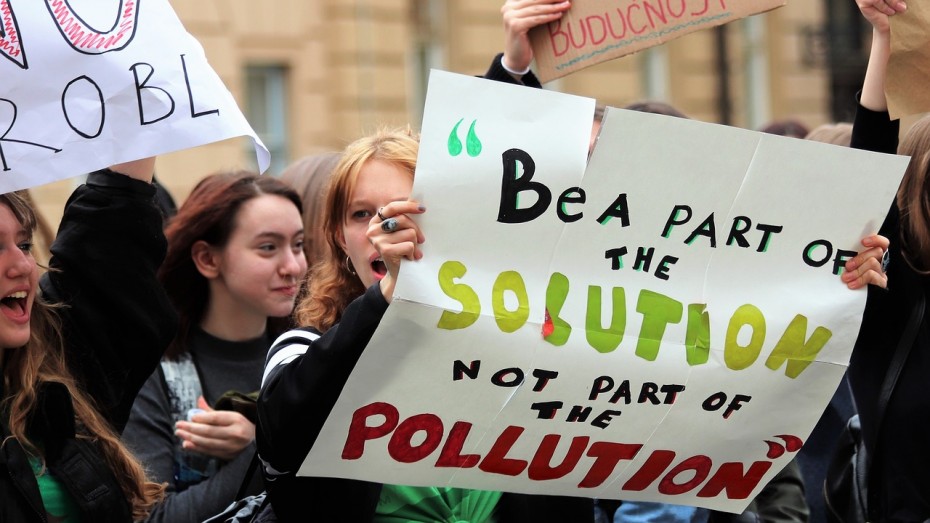 Πιο ανήσυχοι οι νέοι για το κλίμα παρά για την πανδημία