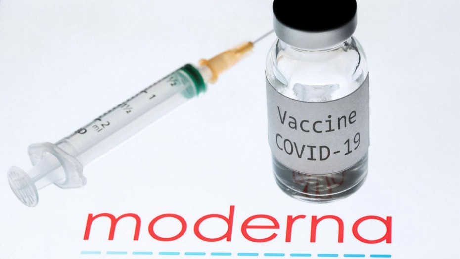 Υπερδιπλάσιες δόσεις εμβολίου από τη Moderna έως το 2022