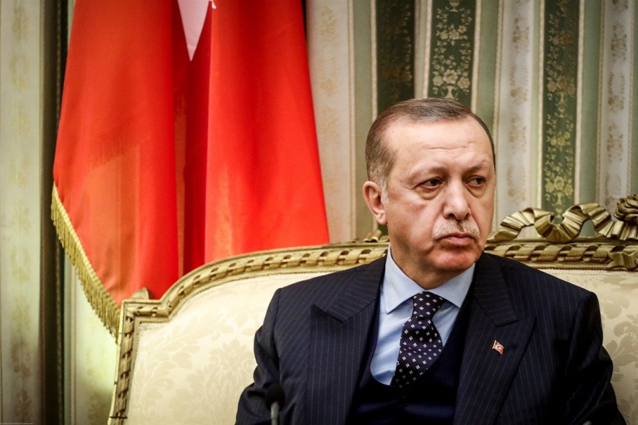 Die Welt: Σφίγγει ο κλοιός γύρω από τον Τούρκο πρόεδρο 