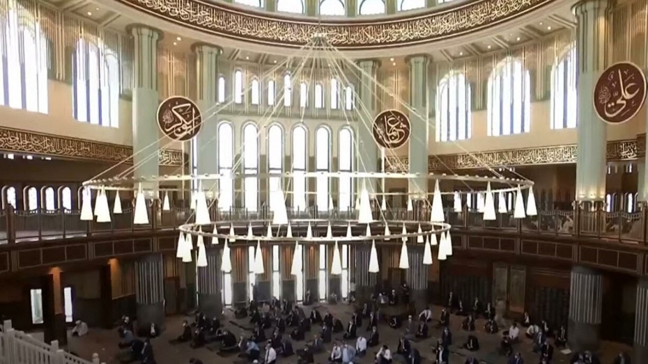 Τουρκία: Εγκαινίασε το τέμενος Ταξίμ ο Ερντογάν