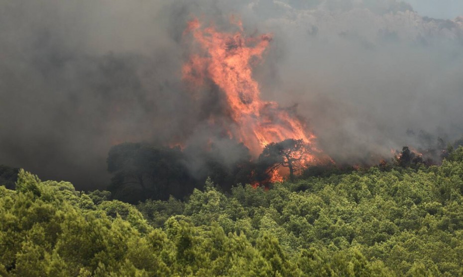 Μεσσηνία: Σε εξέλιξη πυρκαγιά στο Άνυδρο Τριφυλίας
