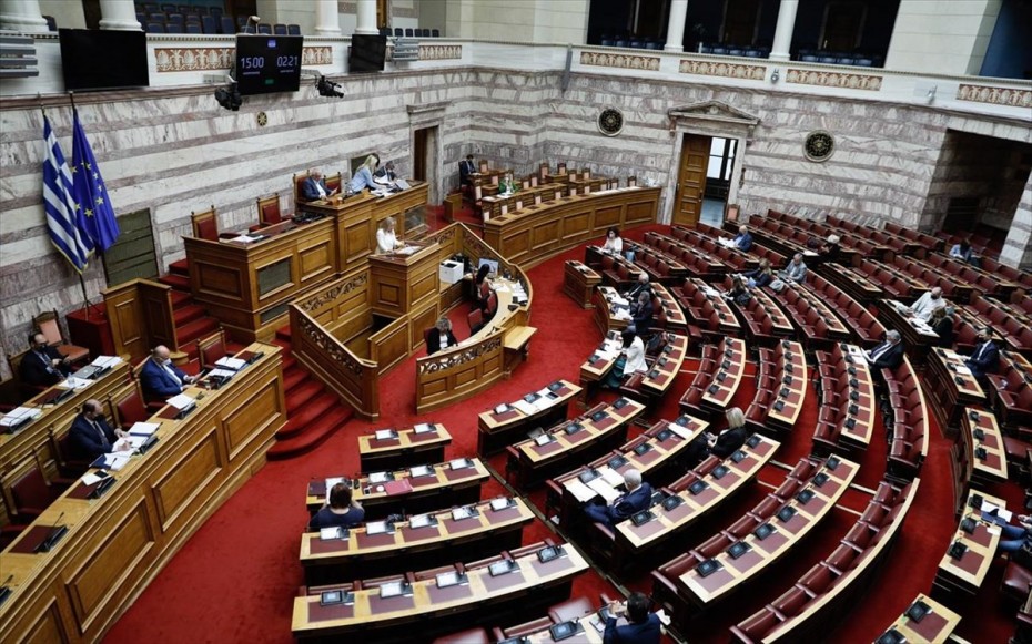 Βουλή: Ψηφίστηκε επί της αρχής το εργασιακό νομοσχέδιο