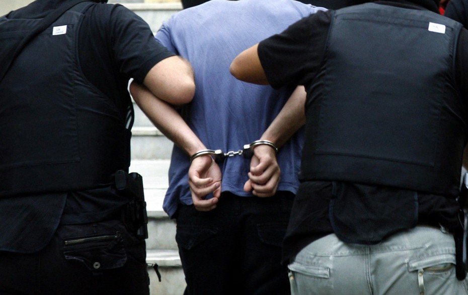 Ηράκλειο: Σύλληψη για μπαλωθιές