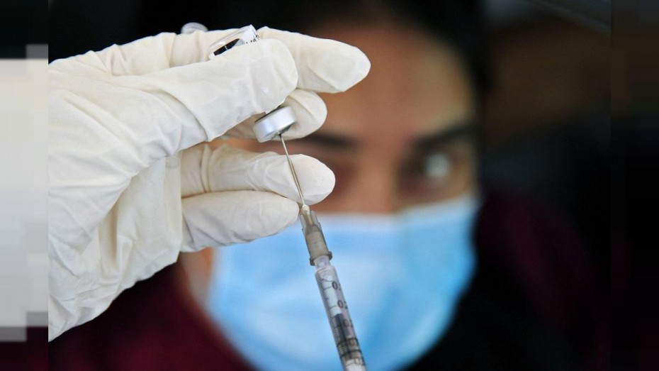 Κερδίζει έδαφος ο υποχρεωτικός εμβολιασμός υπό τη σκιά της «Δέλτα»