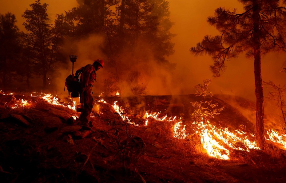 Ανεξέλεγκτη η πορεία της πυρκαγιάς Ντίξι στην Καλιφόρνια