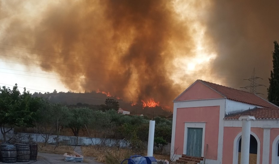 Νέα πυρκαγιά κοντά στη πόλη της Ρόδου