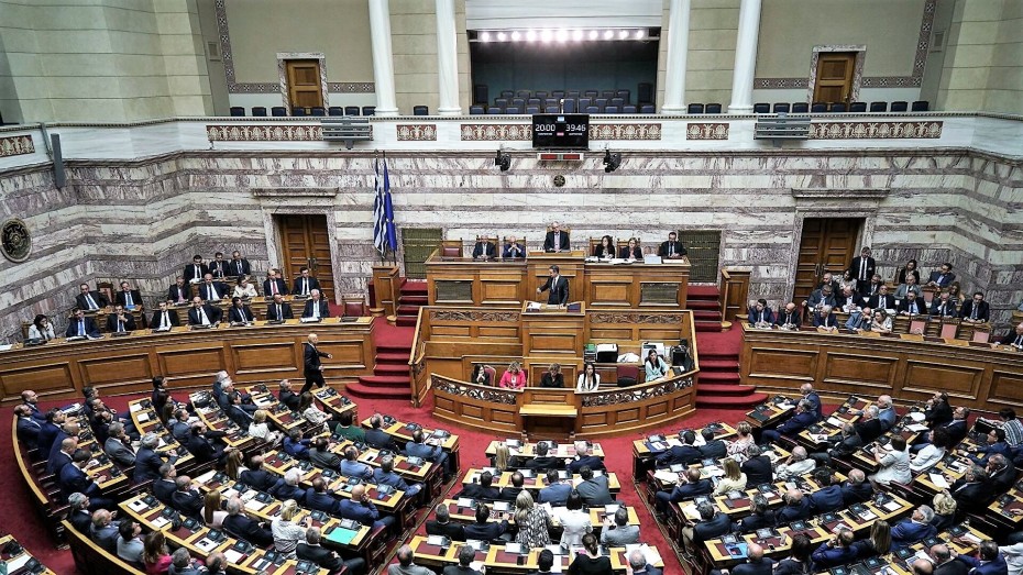 Βουλή: Ζωντανά η συζήτηση για την κύρωση της ελληνογαλλικής συμφωνίας