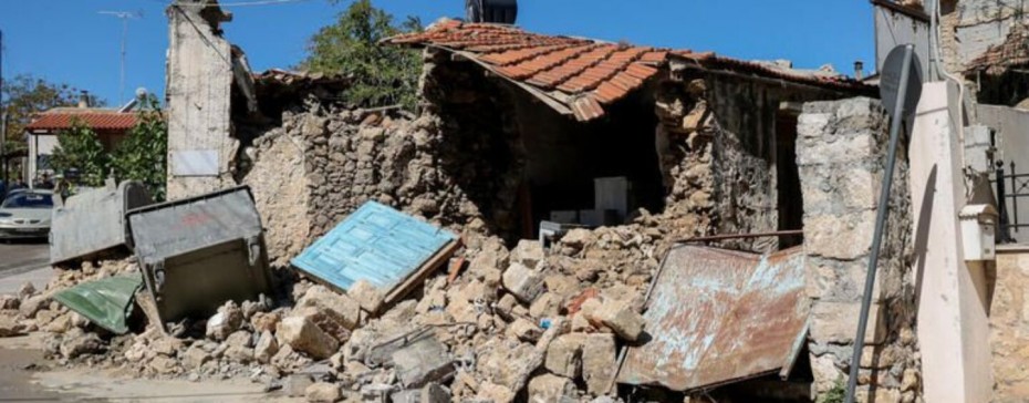 Έφτασαν 34 οικίσκοι για τους σεισμόπληκτους στο Αρκαλοχώρι
