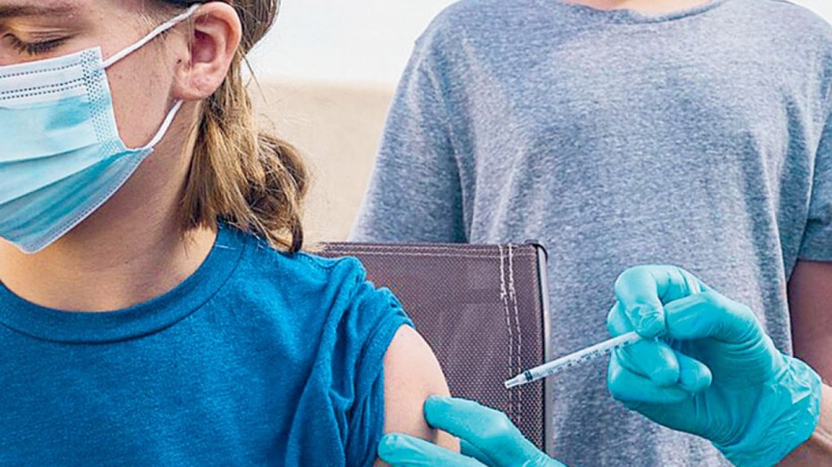 Χωρίς απουσία οι μαθητές την ημέρα του εμβολιασμού τους