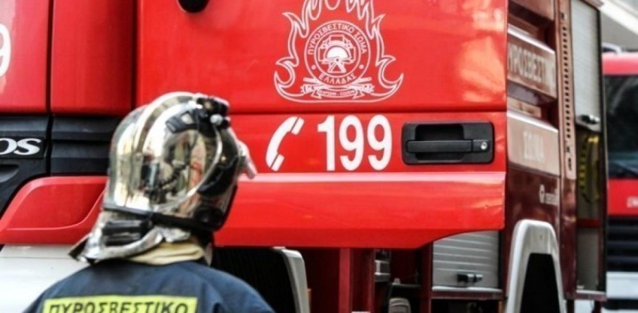 Θεσσαλονίκη: Φωτιά έχει ξεσπάσει σε βιοτεχνία χαρτικών στο Κάτω Σχολάρι