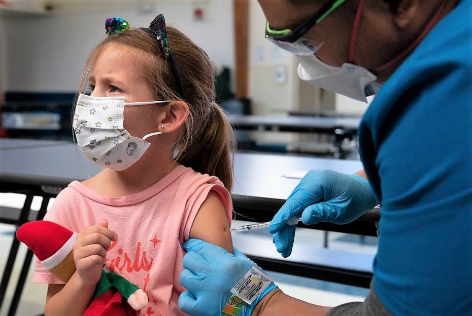 ΕΜΑ: «Ναι» στον εμβολιασμό παιδιών 5-11 με το σκεύασμα της Pfizer
