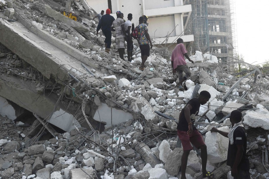 Κατάρρευση κτιρίου στη Νιγηρία: Στους 6 έως τώρα οι νεκροί - Πάνω από 100 αγνοούμενοι
