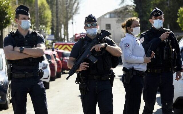 Αναστάτωση στο Παρίσι: Άνδρες ασφαλείας άνοιξαν πυρ εναντίον άνδρα με μαχαίρι σε σιδηροδρομικό σταθμό