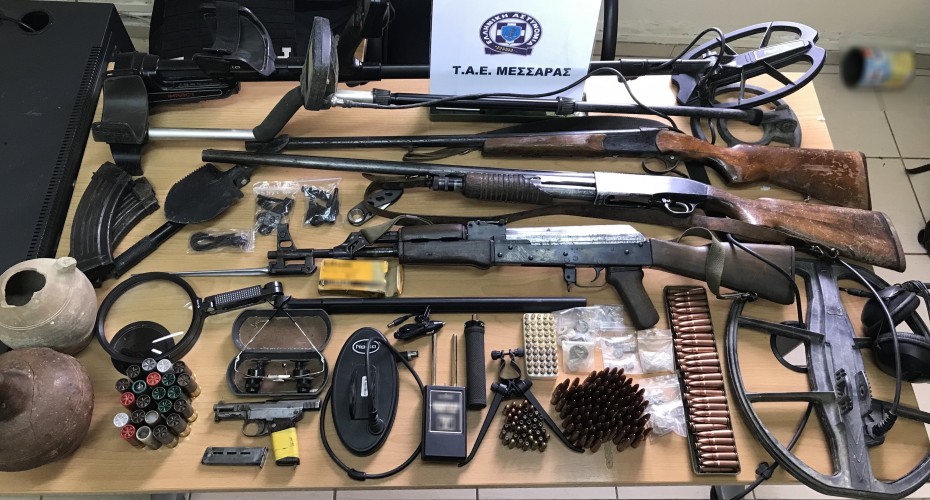Ηράκλειο: Σύλληψη για αρχαία και όπλα στον Δήμο Γόρτυνας