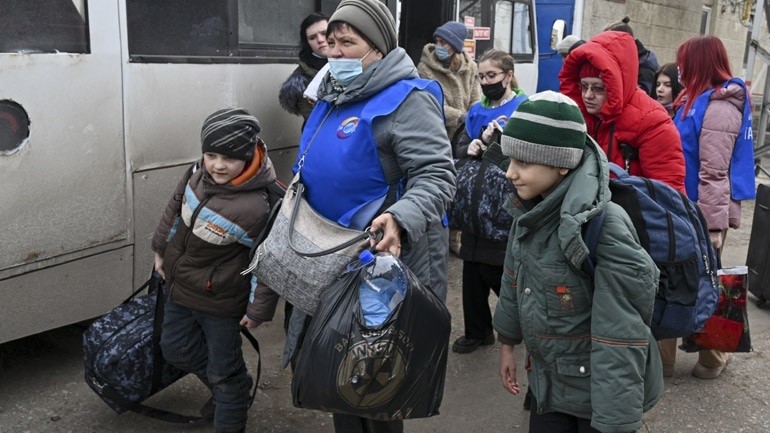 Σύσκεψη στο υπουργείο Προστασίας του Πολίτη για τις προσφυγικές ροές από την Ουκρανία