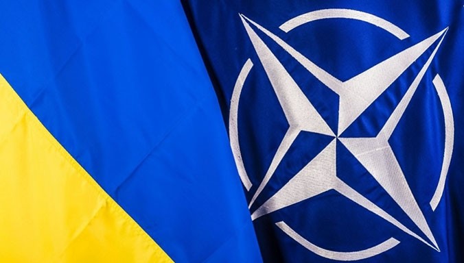 Σόλτσ - Στόλτενμπεργκ: Το ΝΑΤΟ δε θα εμπλακεί στρατιωτικά στον πόλεμο της Ουκρανίας
