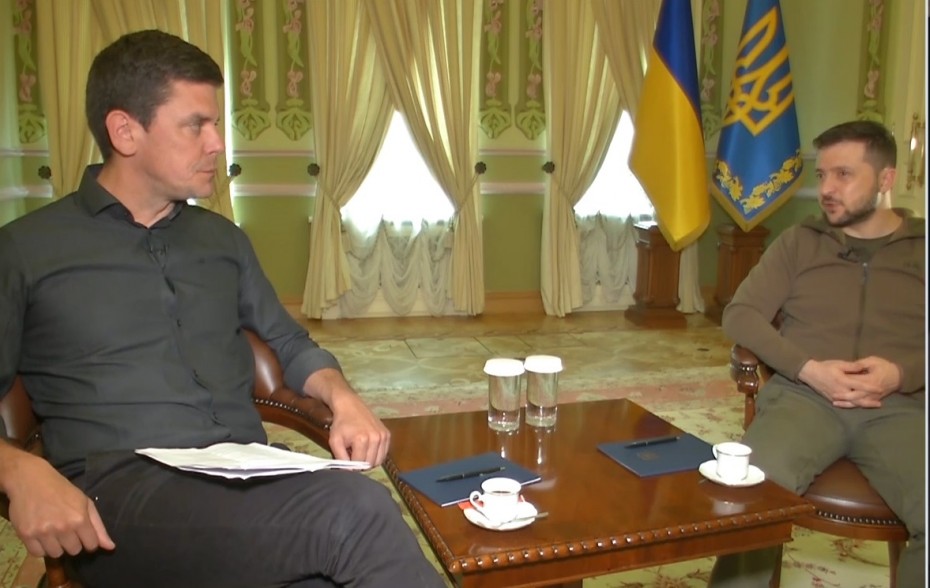 Ζελένσκι στην ΕΡΤ: Ο πόλεμος θα τελειώσει όταν νικήσει η Ουκρανία