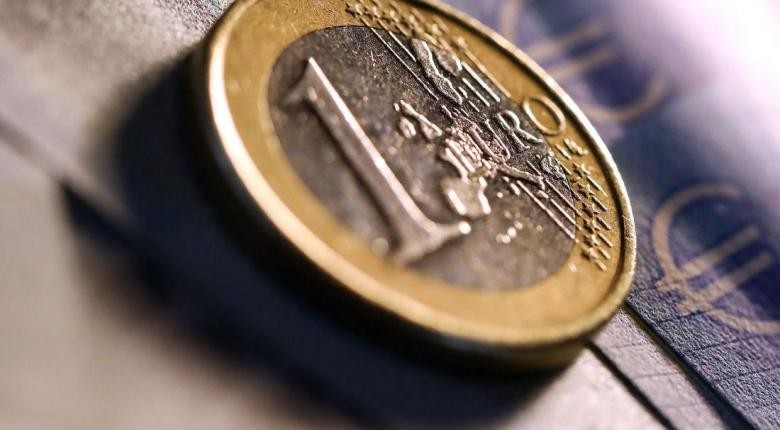 Ενισχύεται το ευρώ στα 1,0188 δολάρια