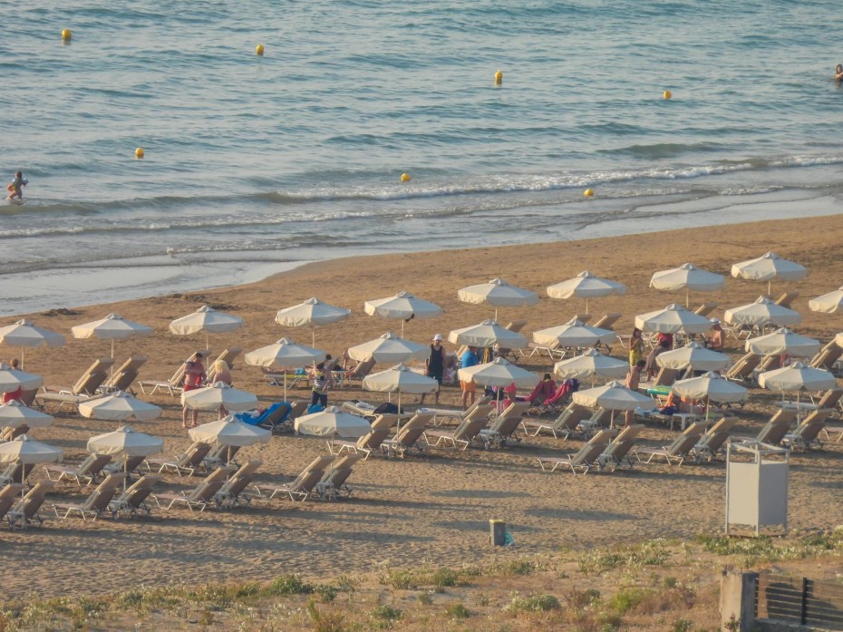 Περισσότεροι από 320.000 Ρώσοι κάνουν διακοπές στην Ελλάδα παρά τις κυρώσεις της ΕΕ