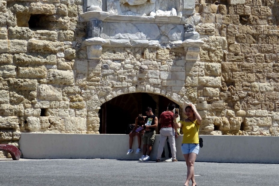Ο τουρισμός έδωσε μικρή ώθηση στον δείκτη οικονομικού κλίματος στην Ελλάδα