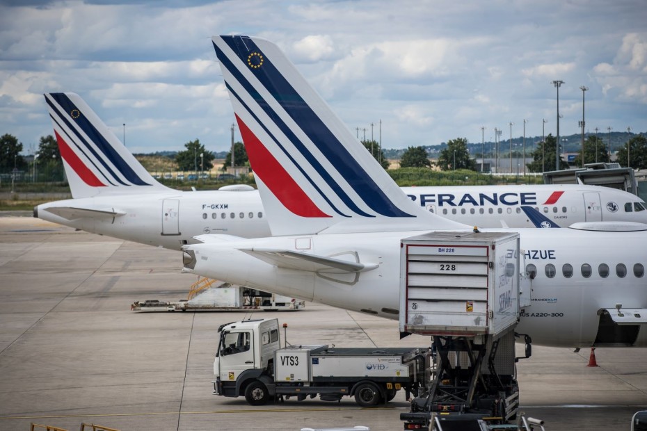 Η Air France ανακοίνωσε αύξηση μισθών 5% και bonus 1.000 ευρώ σε όλους τους εργαζόμενους