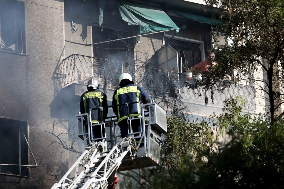Στο νοσοκομείο με εγκαύματα ένας άνθρωπος έπειτα από έκρηξη σε κατάστημα με φιάλες υγραερίου, στην Αχαρνών