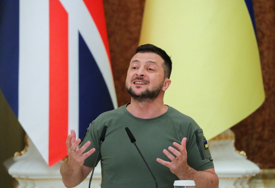 Ζελένσκι: «Η Ουκρανία υπέβαλε αίτημα για ταχεία ένταξή της στο ΝΑΤΟ»