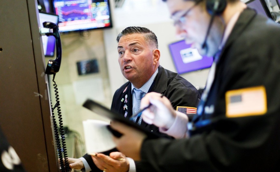 Wall Street: Πράσινο το ταμπλό και αναμονή των επενδυτών