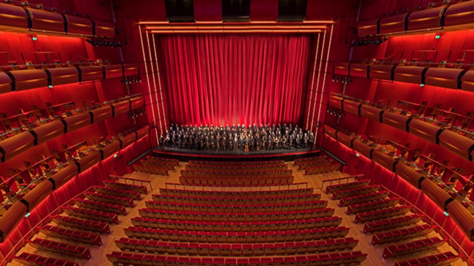 Le Figaro για Εθνική Λυρική Σκηνή: «Η Αθήνα βάζει πλώρη για την όπερα του μέλλοντος»