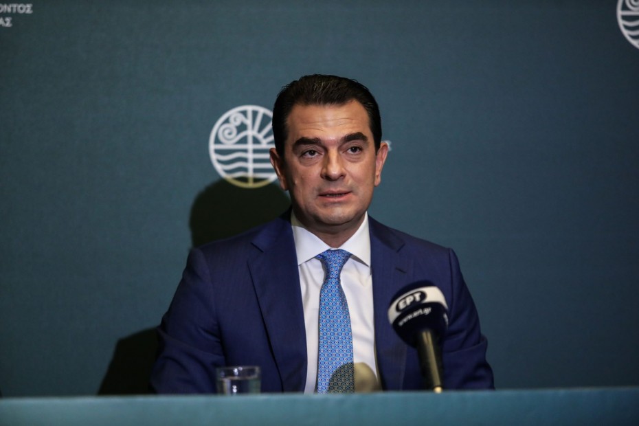 Σκρέκας: «Ενισχύουμε τη συμμαχία με το Αζερμπαϊτζάν στο ενεργειακό πεδίο»