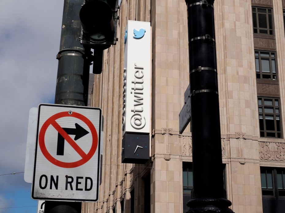Δέσμευση Έλον Μασκ, κλείνει την Παρασκευή το deal για το Twitter