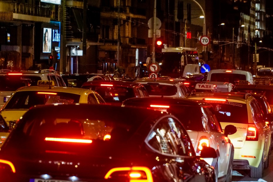 Απαιτούνται εκατοντάδες δισ. ευρώ για την απεξάρτηση από τις κινέζικες μπαταρίες αυτοκινήτου