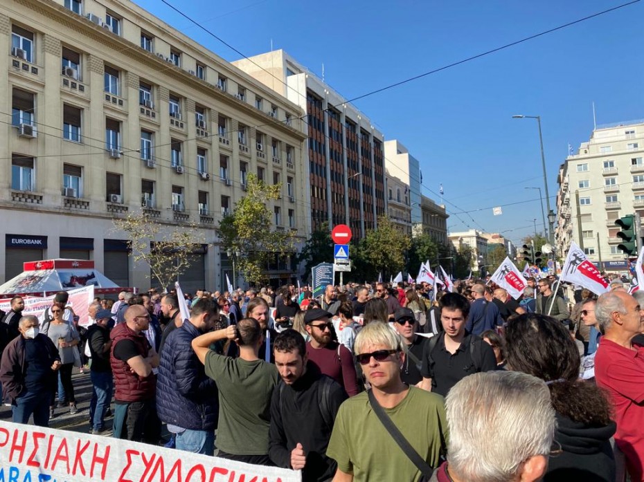 ΓΣΕΕ: Μαζική συμμετοχή στο συλλαλητήριο και στην πορεία προς το Σύνταγμα