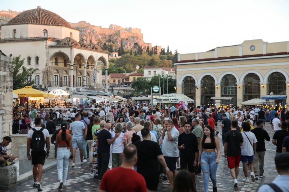 Κικίλιας: «Ξεπέρασαν τα 18 δισ. ευρώ τα έσοδα από τον τουρισμό»
