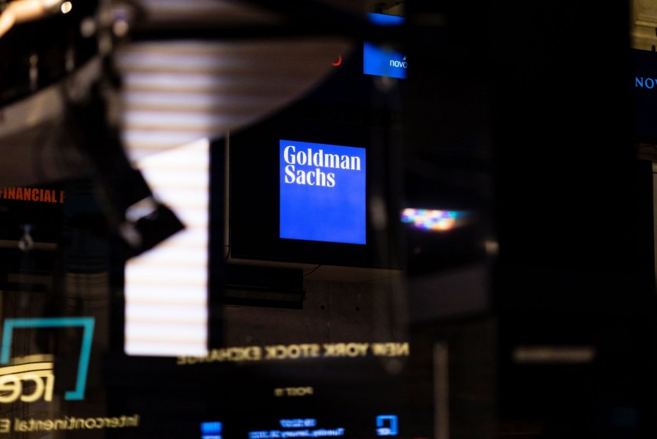 H Goldman Sachs ετοιμάζει «λεπίδι» για 4.000 εργαζόμενους