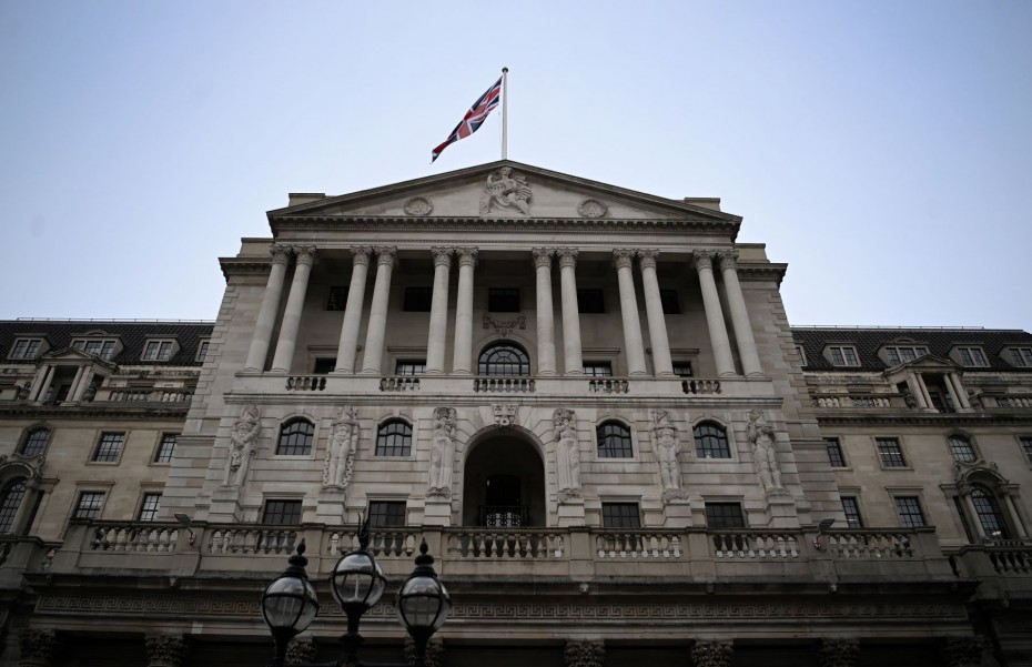 Αύξηση επιτοκίου 0,5% αποφάσισε και η Τράπεζα της Αγγλίας