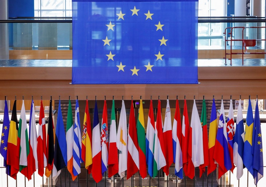 Το Συμβούλιο της ΕΕ ζητεί την παροχή ελάχιστου εγγυημένου εισοδήματος