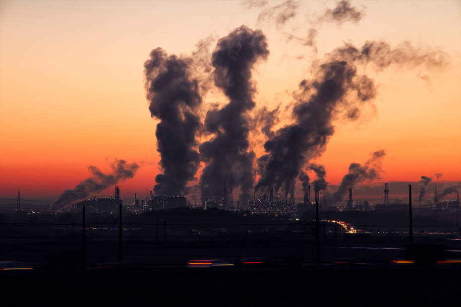 Άνω των 100 ευρώ ανά τόνο το συμβόλαιο EUA για τα δικαιώματα εκπομπών ρύπων