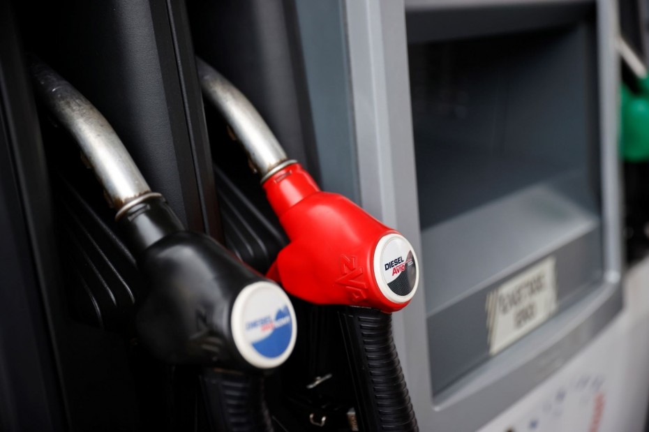 «Βρώμικη» βενζίνη ρίχνει στην αγορά η Ρωσία