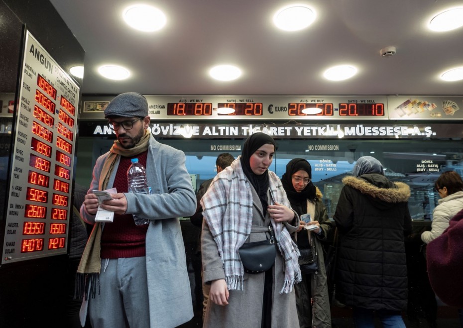 To παράδοξο της Τουρκίας: Με εξαγωγές-ρεκόρ «ανοίγει» το έλλειμμα του εμπορικού ισοζυγίου της
