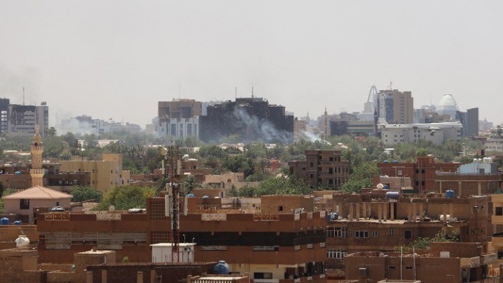 Νέες συγκρούσεις στο Σουδάν, παρά τις εκκλήσεις για εκεχειρία με αφορμή τη γιορτή Έιντ αλ Φιτρ