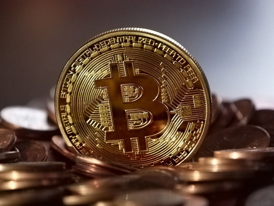 Άλμα 3,2% για το bitcoin, κέρδη και για τα μικρότερα token