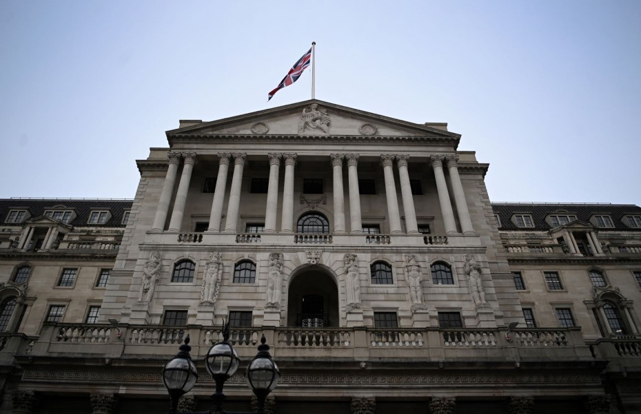 Προς τη δωδέκατη αύξηση επιτοκίων η Τράπεζα της Αγγλίας - Όλοι περιμένουν το... χειρόφρενο