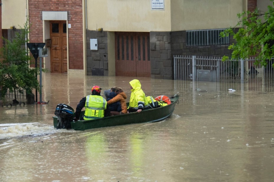 Εννέα νεκροί και χιλιάδες ξεσπιστωμένοι από τις πλημμύρες στη Ραβέννα της Ιταλίας