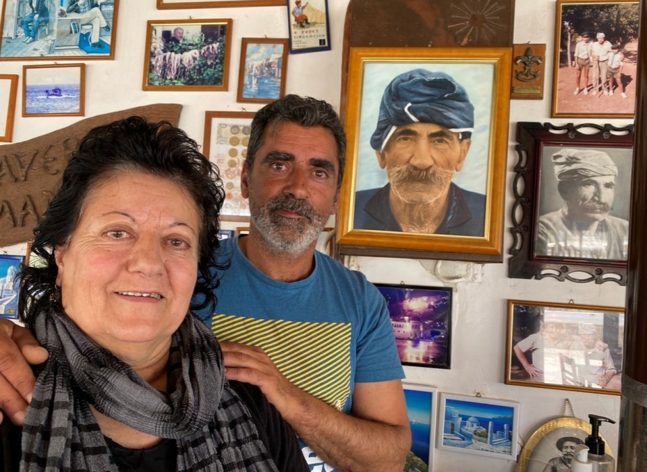 Ο θρυλικός Μανώλας της Ψερίμου έγινε καρτ ποστάλ και ταξίδεψε την Ελλάδα σ' όλη τη Γη