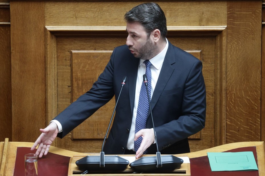 Ανδρουλάκης: «Ψηφίζουμε όσα μέτρα στηρίζουν τους πιο ευάλωτους συμπολίτες μας»