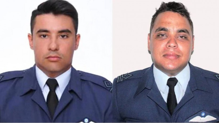 Ηρωες εν καιρώ ειρήνης: Νεκροί οι δύο χειριστές του Canadair που συνετρίβη στην Κάρυστο